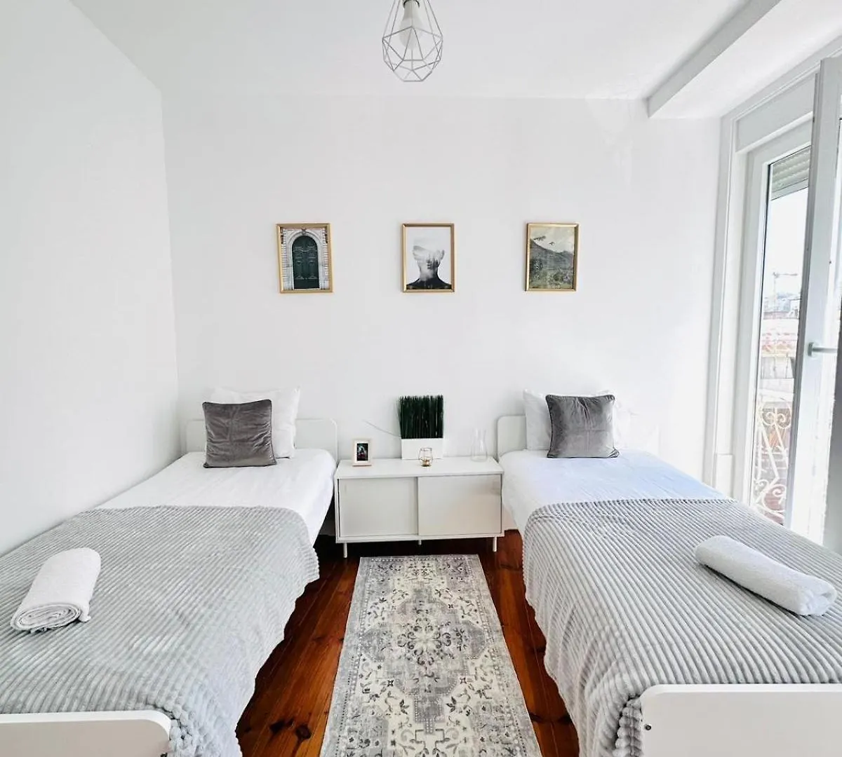 Lisbon 87 City Center Flat Ideal For Groups And Families