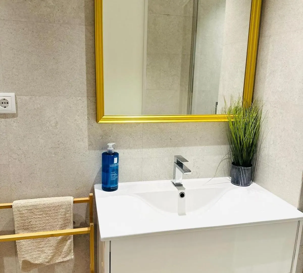 Lisbon 87 City Center Flat Ideal For Groups And Families