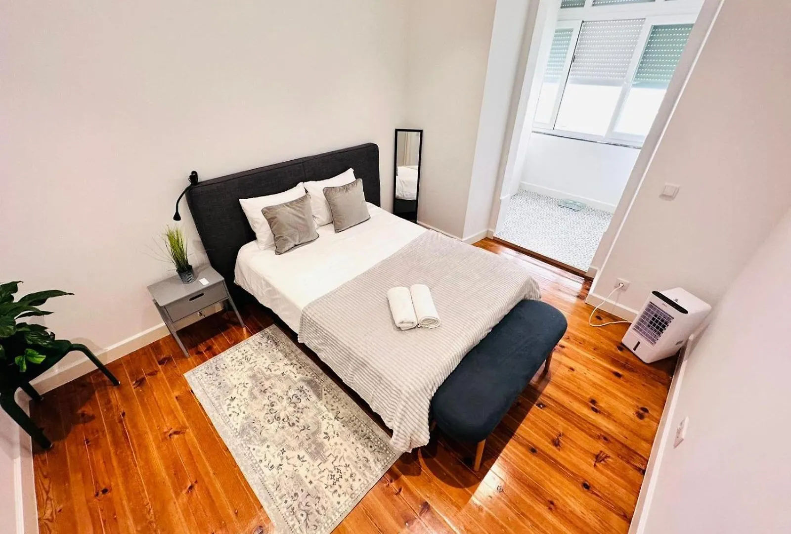 Lisbon 87 City Center Flat Ideal For Groups And Families Portugal