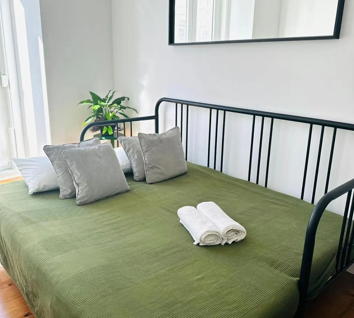 Lisbon 87 City Center Flat Ideal For Groups And Families Portugal