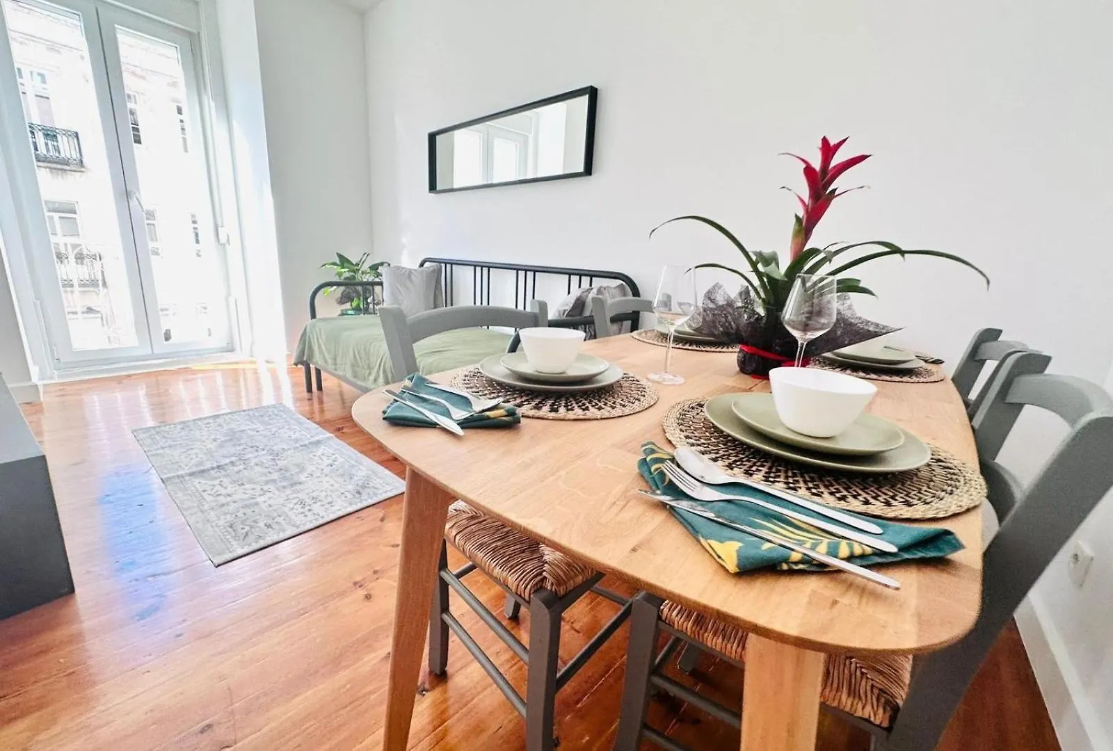 Lisbon 87 City Center Flat Ideal For Groups And Families Apartment