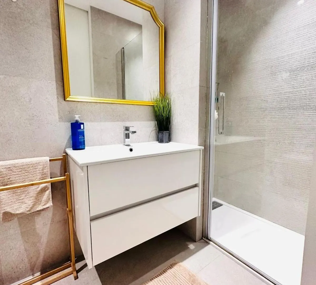 Lisbon 87 City Center Flat Ideal For Groups And Families Apartment