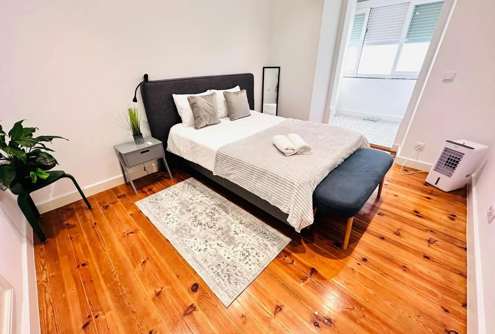 Lisbon 87 City Center Flat Ideal For Groups And Families