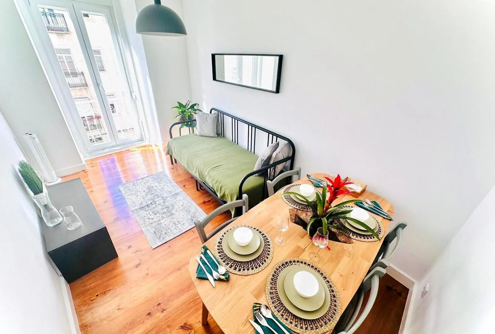 Lisbon 87 City Center Flat Ideal For Groups And Families Apartment