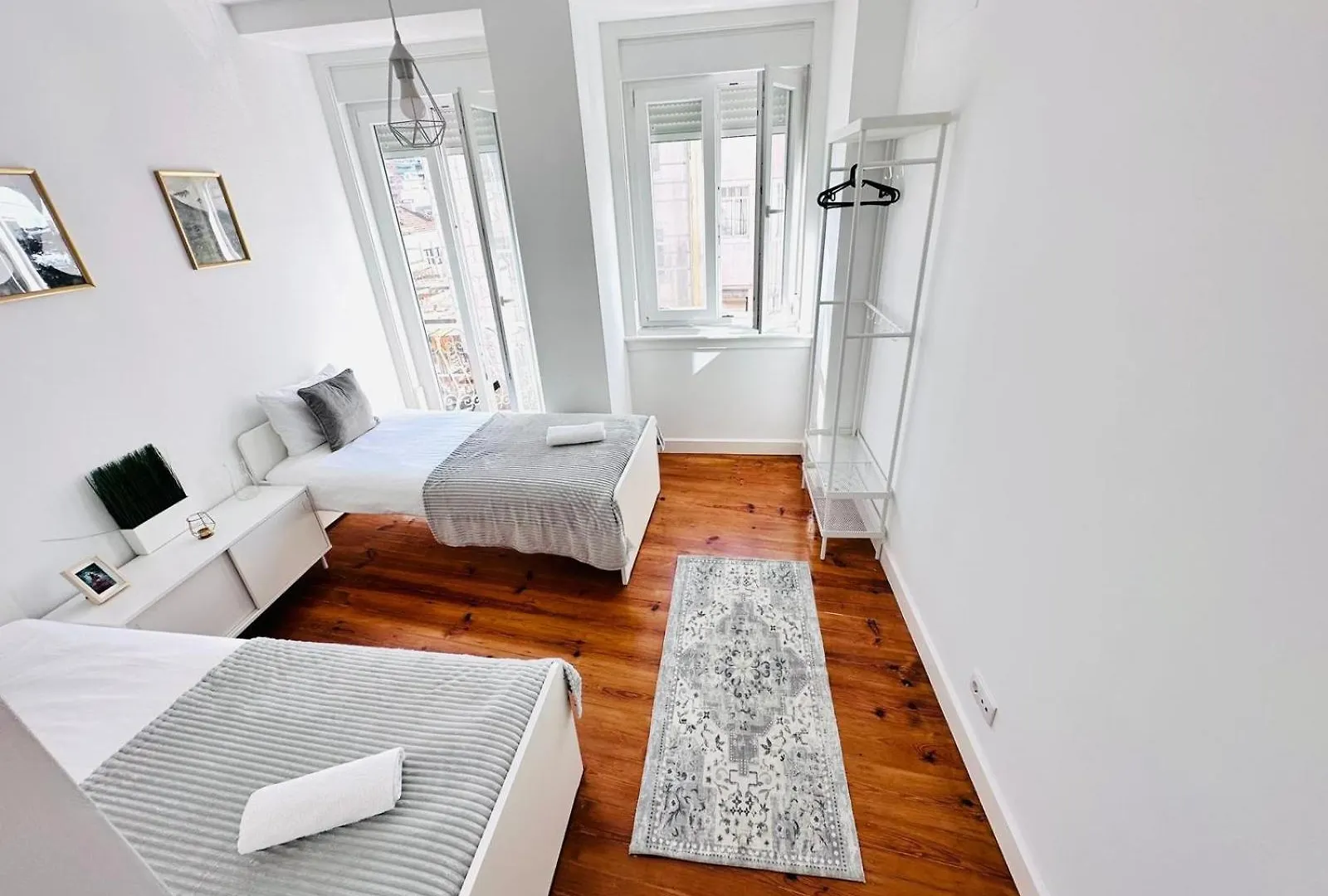Lisbon 87 City Center Flat Ideal For Groups And Families Apartment