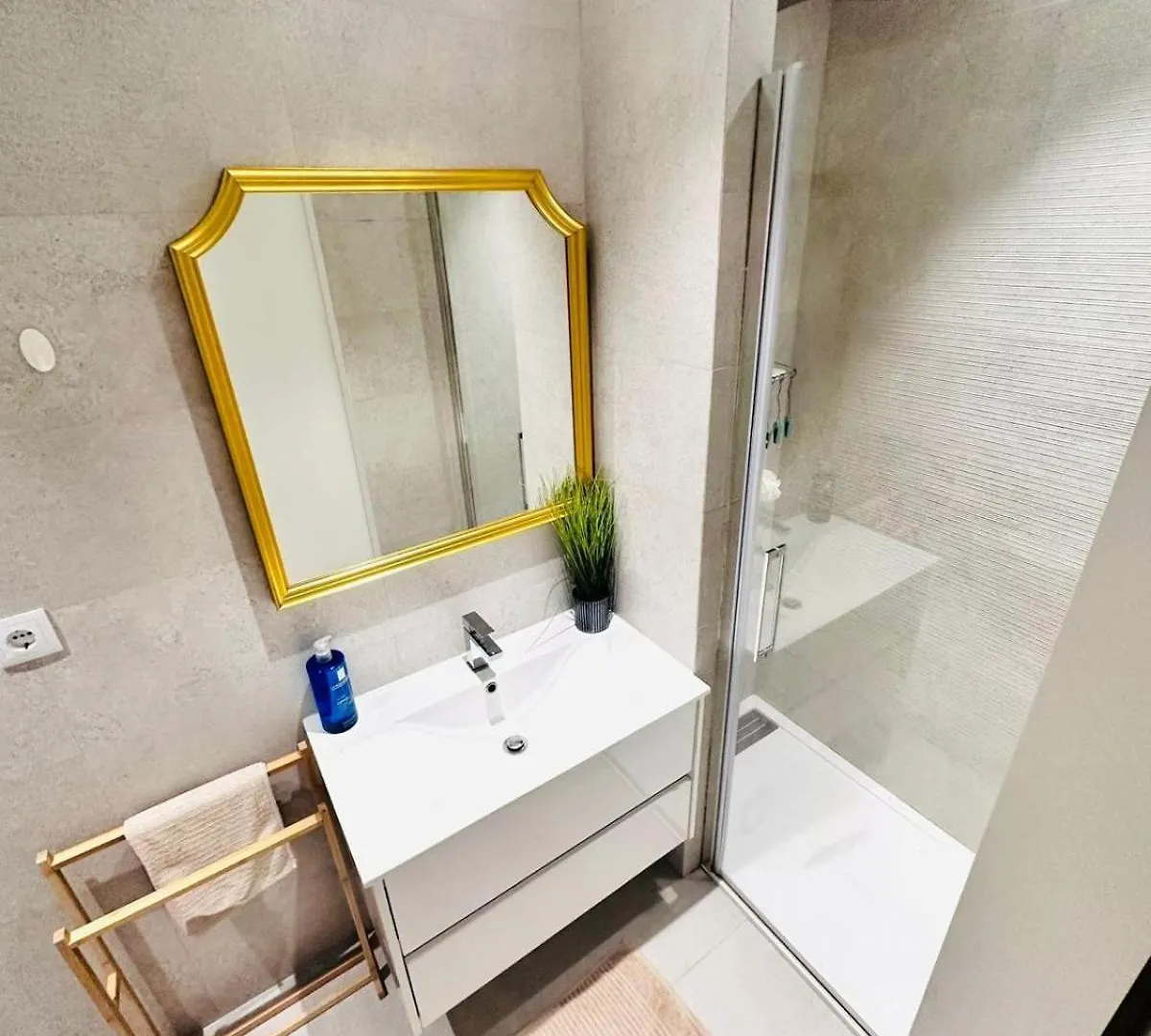 Lisbon 87 City Center Flat Ideal For Groups And Families Portugal